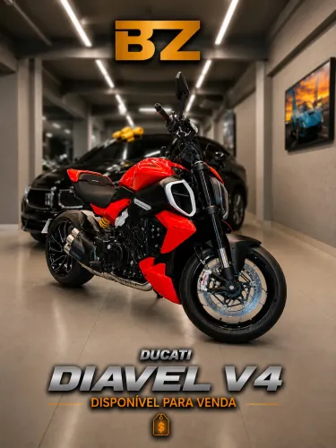 DUCATI DIAVEL V4 - Baixo Km - Impecável