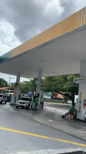 Vendo imóvel galpão posto de gasolina no Aleixo