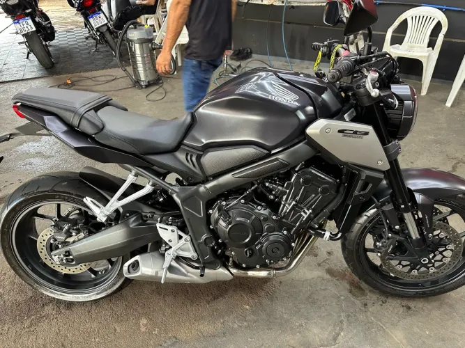 Honda CB 650r 2024