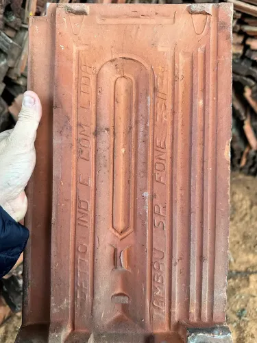 Lote de Telha Francesa