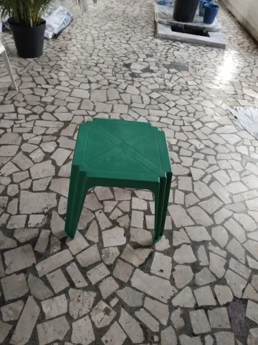 MESA PLÁSTICA PARA CRIANÇAS 