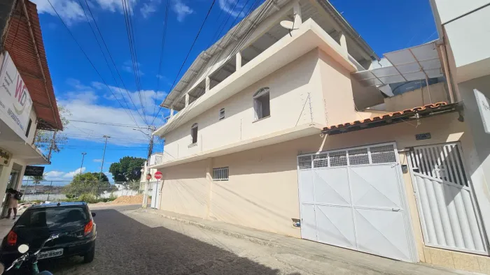 Aluga-se esta casa