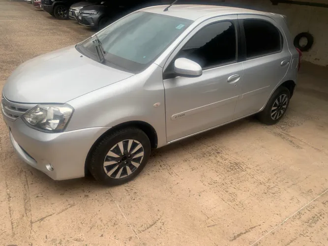 Toyota Etios XS 1.5 Flex 16V 5P Mec. 2015