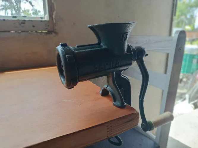 Moedor de carne e grãos