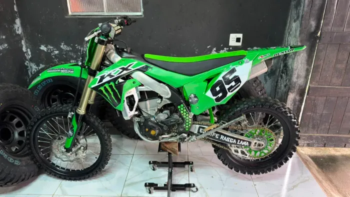 VENDE-SE KAWASAKI KX 450X ANO 2023