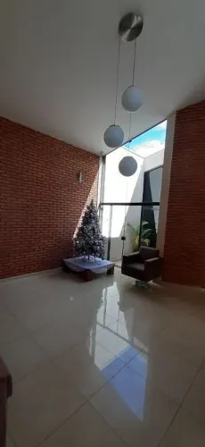 Casa com 298 m² e 6 quartos em Jardim América, Bauru - SP