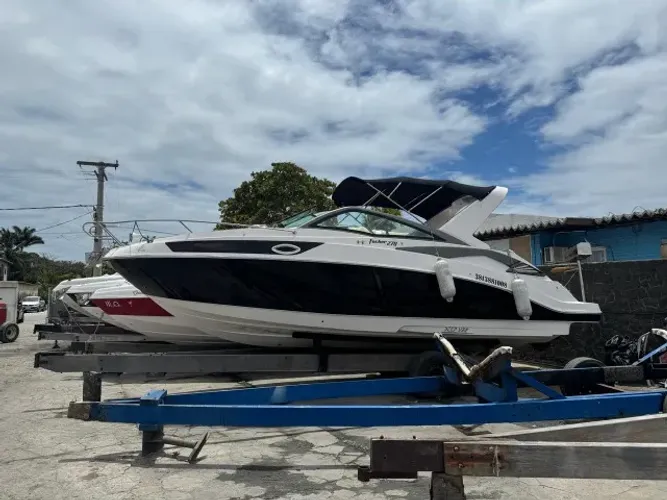 Lancha Focker 27
