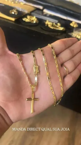 Corrente Piastrine com pingente Cruz Banho 24k + Verniz antialérgico Qualidade chama no Pv