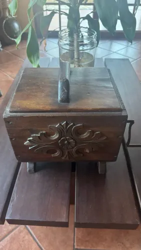 Batedor de Manteiga Antigo em Madeira Maciça - Peça Rústica e Decorativa