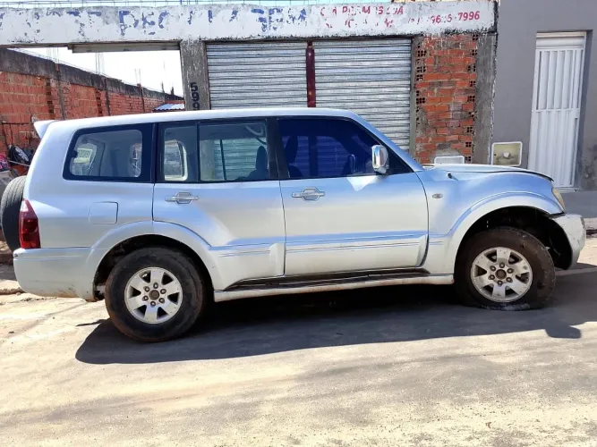Mitsubishi Pajero Full GLS/gls/pkhpe 3.2 Dies.ti 5P 2004