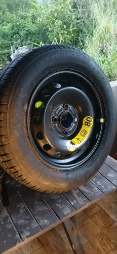 Pneu Pirelli aro 14 vende-se