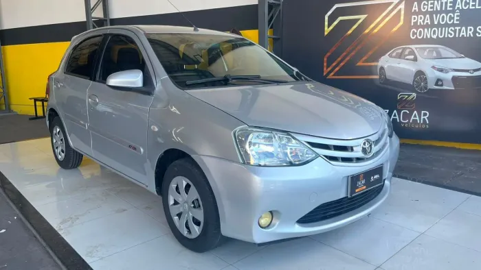 Toyota Etios 1.3 Flex 16V 5P Mec. 2014