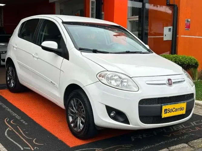 Fiat Palio Essence 1.6 Flex 16V 5P 2015