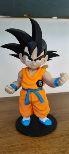 Boneco GOKU criança em PLA 20cm