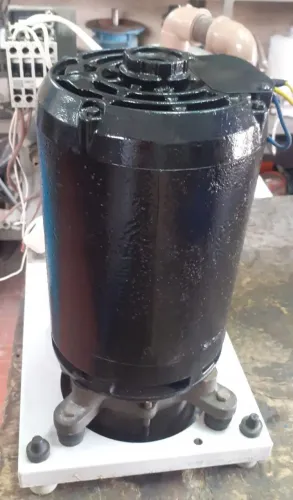 Vendo bomba vácuo revisada para 4 cadeiras odontológica