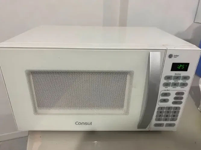 Micro-ondas Consul 20L CMA20 BBBNA