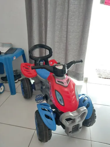 Quadriciclo Infantil Passeio E Pedal Spider - Maral