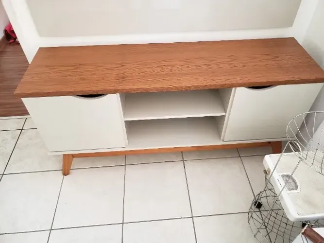 Rack Prisma 1.4, com 02 portas e duas prateleiras- para TV até 46 polegadas