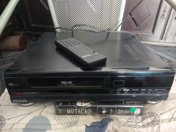 Vídeo Cassete Philips modelo VR 6491/78 