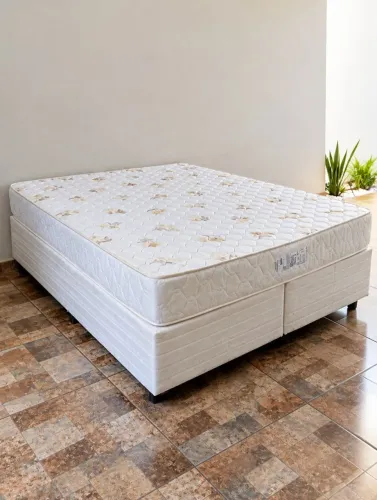 Linda Cama Box Queen Size Castor Espuma