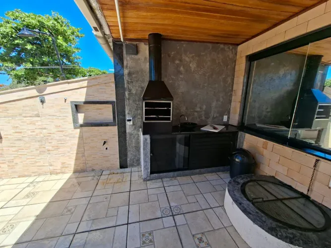 Feriados, Natal, Ano Novo Linda casa duplex 2 /3 UHS/ suíte casal independ ar cond