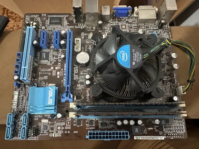 Placa mãe + 8GB de RAM DDR 3 + I5 2500