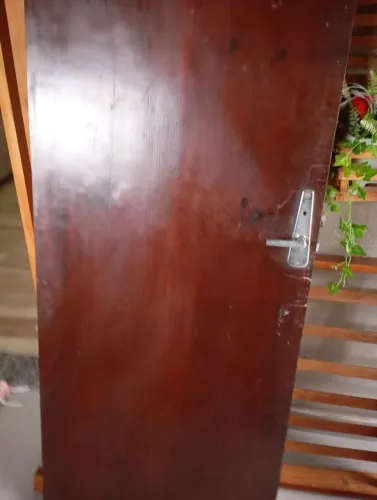 Porta usada 72por2,10 para banheiro