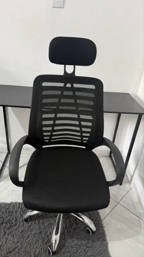 Cadeira de Escritório com Apoio de Cabeça