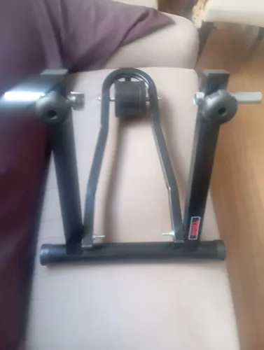 Rolo de treino novo,ideal para usar em casa.