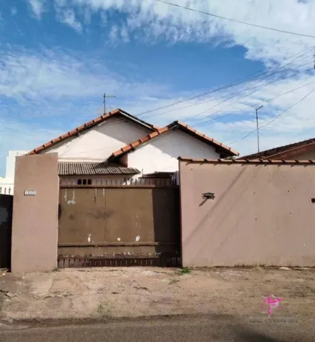 Casa à venda Vila Santa Terezinha em Pirassununga/SP