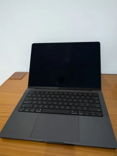 MacBook Pro 14" M4 (2024) Space Black - 16GB RAM / 512GB SSD - Impecável! Bateria 100%