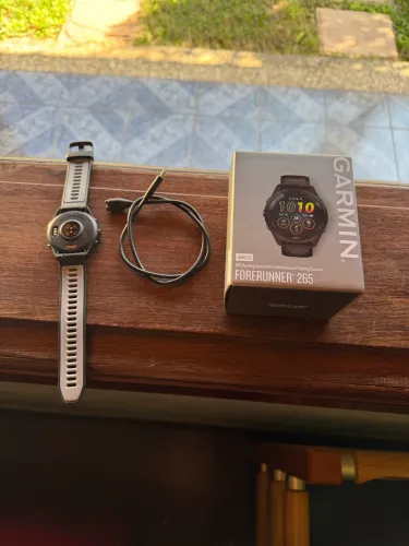 Relógio Garmin 265 music