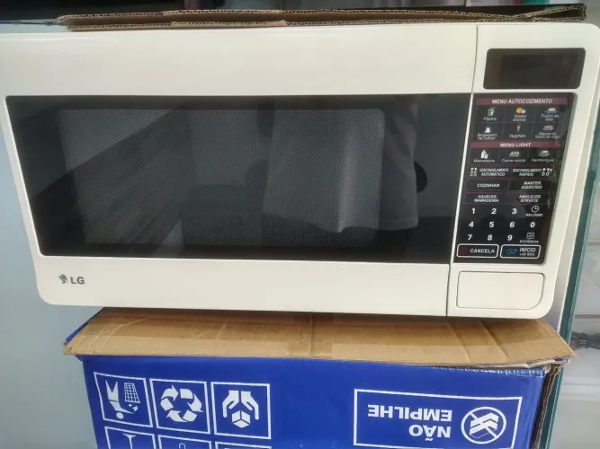 Microondas LG 30 litros  110v
