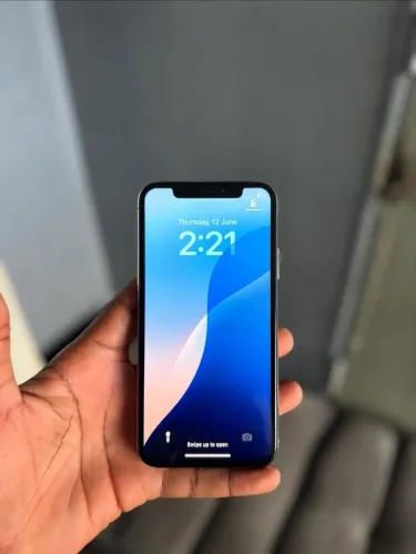 IPHONE 11 64 gb
