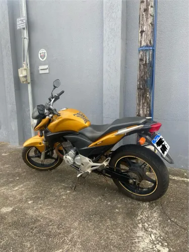 Cb300R 2010 em perfeito estado 