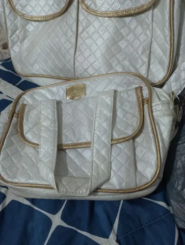 Jogo de bolsa maternidade em perfeito estado.