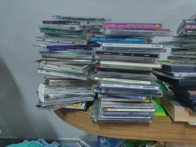 Lote 200Cds, originais, com as capas, só Rock Nacional e MPB.