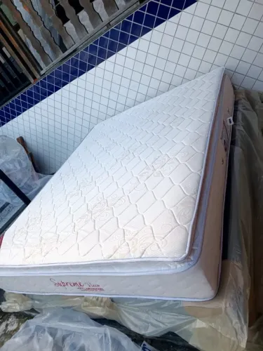 Cama box com Colchão Queen orthocrin pillowtop,sem uso Aceito cartão e entrego!