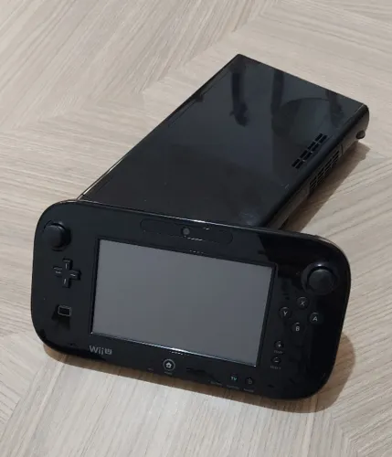 Wiiu Preto + Super Mario 3D World