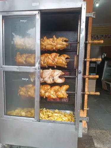 Máquina para assar frango