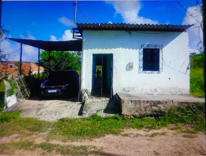 Casa em Rua Pública