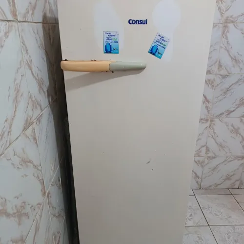 Vendo geladeira 