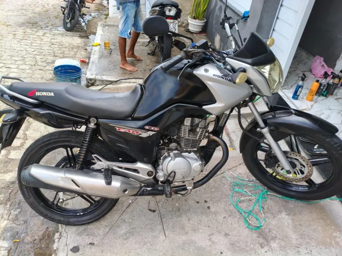 Moto CG