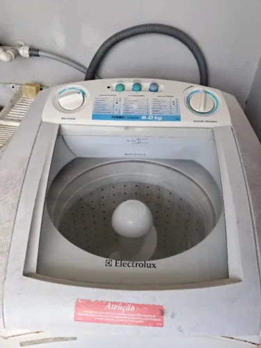 Máquina de lavar roupas Electrolux