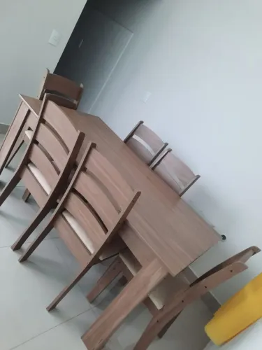 MESA DE JANTAR 6 LUGARES