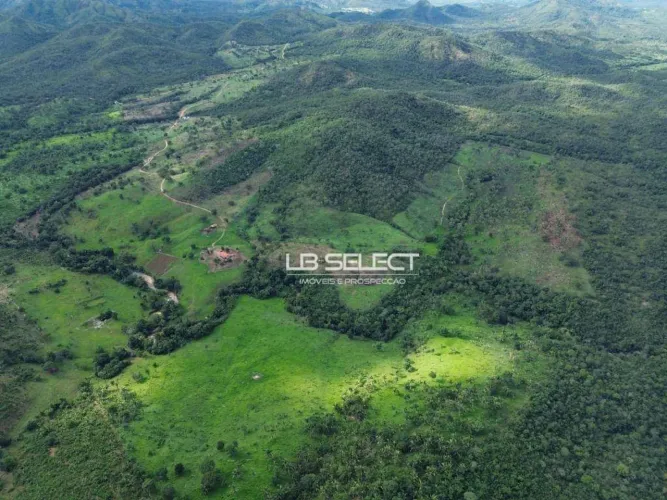 Fazenda com 3 dormitórios à venda, 211 m² por R$ 11.605.000,00 - Zona Rural - Minaçu/GO