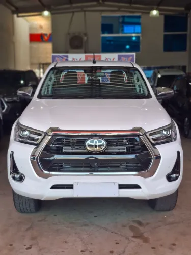 Toyota Hilux CD SRX 4X4 2.8 TDI 16V Diesel Aut. 2023