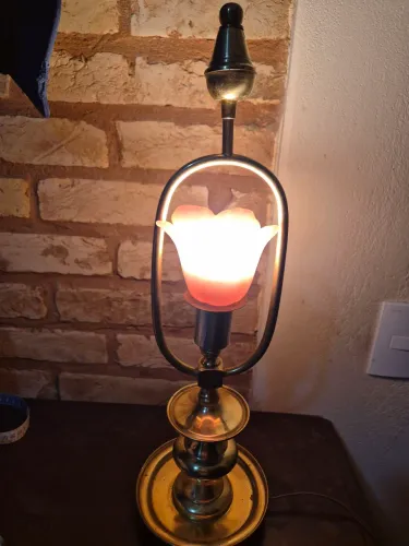Luminária antiga
