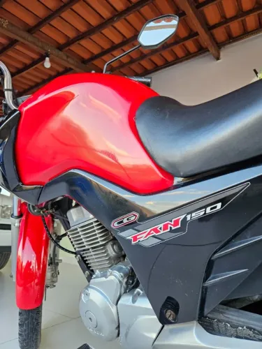 Honda FAN 150/2015 (único dono).