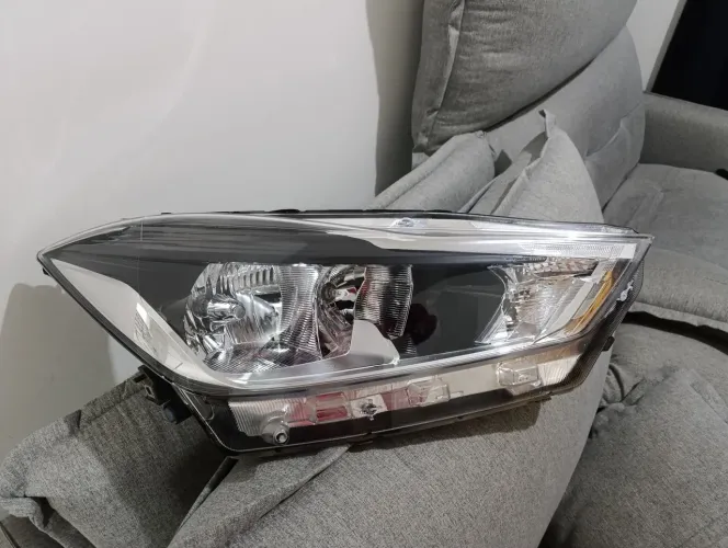 Farol - Nissan Kicks 2020
